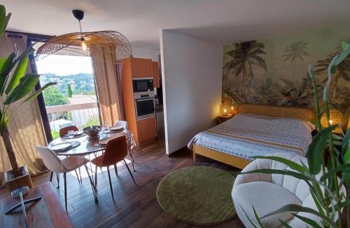 Greoux-les-Bains Apartamento | L'oasis du château ! "climatisé"