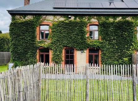 Frahan Casa | l'oiseau bleu