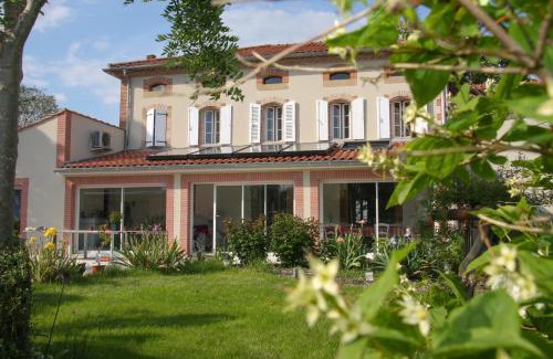 Nogaret Cama Y Desayuno | L'Oustal d'en Paris