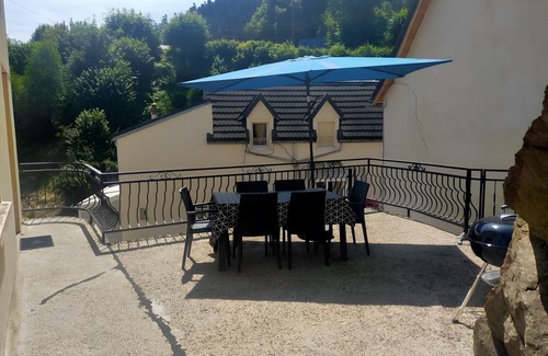 La Bourboule Apartamento | L'r Du Roc, Dúplex 3 con vistas a la montaña y Wi-Fi