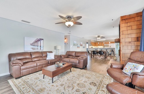 Vilano Beach Casa | La Anahi - Oceanfront Vacation Rental