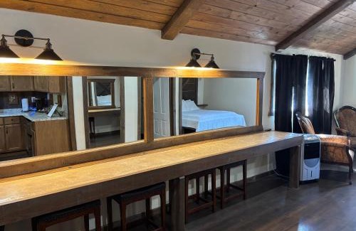Lompoc Casa | La Arboleda