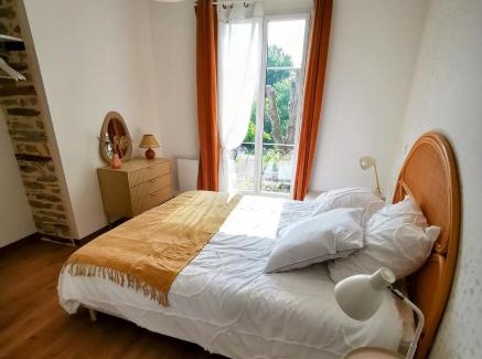 La Gacilly Apartamento | La Basque - un balcon au coeur de La Gacilly