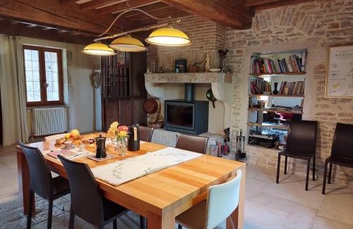 Boyer Cama Y Desayuno | La Baudinière, Chambre La Dorée