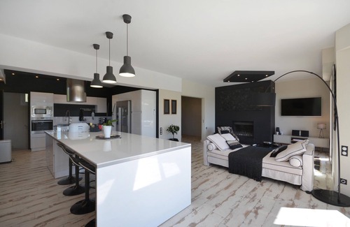 Saint-Romain-en-Viennois Casa | "La Belle Vie" casa independiente totalmente reformado con piscina