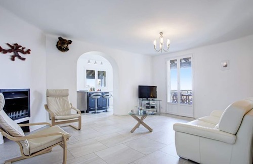 Montesquieu-des-Alberes Casa | La Belle Vue by Interhome