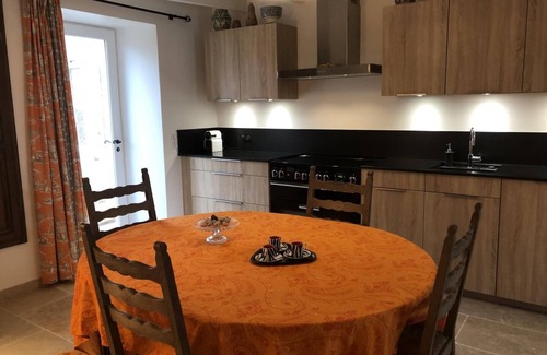 Vienne Casa | La Biche - Bonnes - Gîte