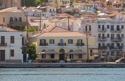 Gythio Hotel | La Boheme Hotel