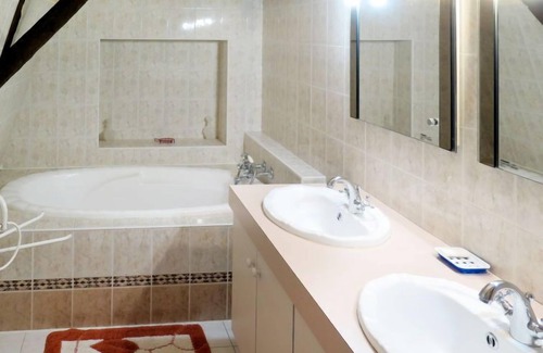 Saint-Jean-dEstissac Casa | Casa de vacaciones La Borie (SJE100) en Saint-Jean-d'Estissac - 6 personas, 3 dormitorios