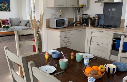 Hautot-sur-Mer Casa | La Buissonnière (sleeps 8) Bathroom, separate WC Fully-equipped kitchen, garden