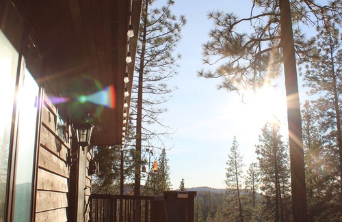 Rackerby Chalet De Esquí | La Cabaña - A peaceful and pet-friendly chalet in Brownsville, Ca