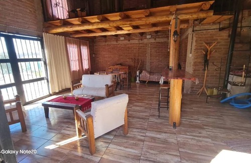 Guaymallén Casa | La cabaña de Mara y Beto