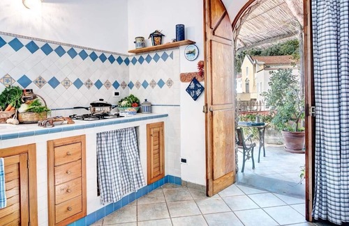 Marina del Cantone Apartamento | La Cabane Bleau