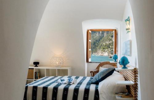 Marina del Cantone Casa | La Cabane Bleue