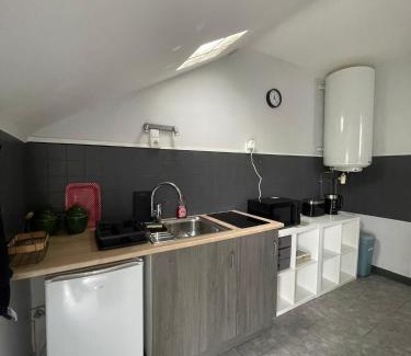 Eguzon-Chantome Apartamento | La cabane du pêcheur