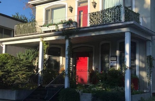 Baie-St-Paul Apartamento | LA CAMPAGNE au centre-ville de Baie St PaulUNIQUE