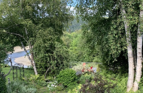 Baie-St-Paul Apartamento | LA CAMPAGNE au centre-ville de Baie St PaulUNIQUE