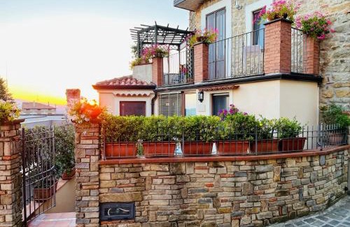 Vallo della Lucania Cama Y Desayuno | La Casa al Piccolo Borgo