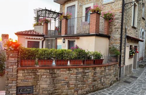 Vallo della Lucania Cama Y Desayuno | La Casa al Piccolo Borgo