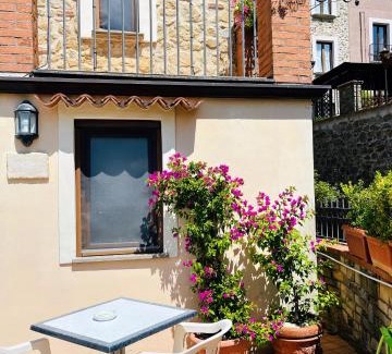 Vallo della Lucania Cama Y Desayuno | La Casa al Piccolo Borgo