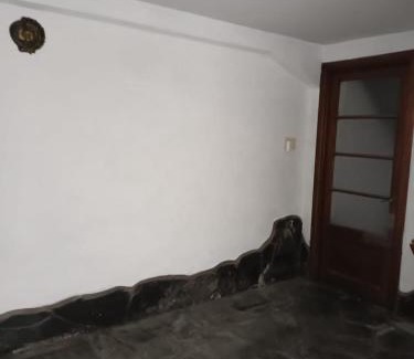 La Plata Casa | La Casa de al Lado con Garage !