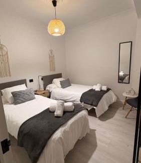 Lugo Apartamento | La casa de Elena con terraza en el centro