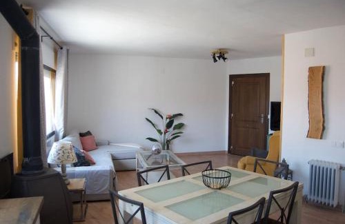 Garganta de los Montes Casa | La Casa Del Pueblo