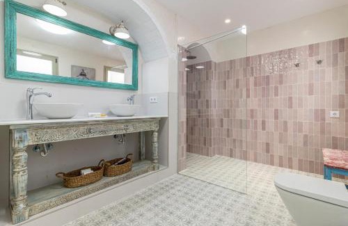 Jerez de la Frontera Apartamento | La Casa de la Plaza del Arroyo - Traditional Luxury in Jerez