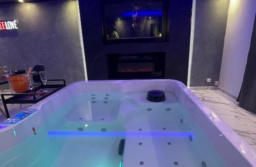 Melun Casa | La Casa de Lové Suite Jacuzzi