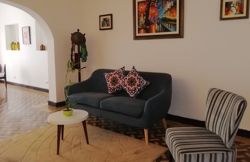 Santa Cruz Casa | La Casa de Renato