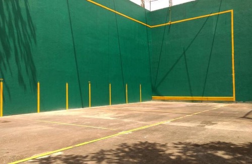 Cocoyoc Casa | La Casa del Frontón y Squash Cocoyoc para 26 personas