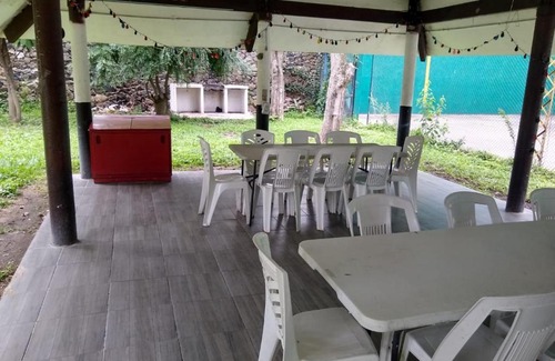 Cocoyoc Casa | La Casa del Frontón y Squash Cocoyoc para 26 personas