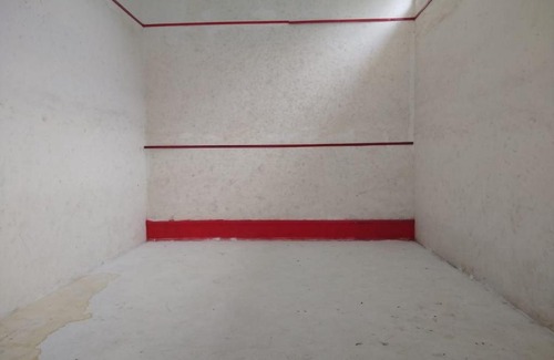 Cocoyoc Casa | La Casa del Frontón y Squash Cocoyoc para 26 personas