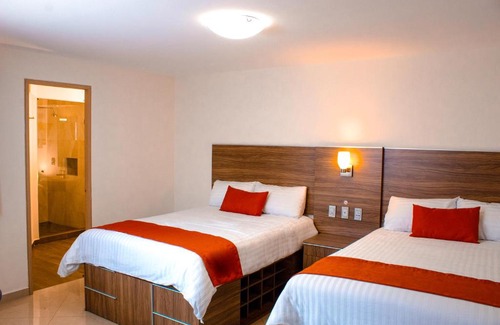 Tlalpan Hotel | La Casa del Reloj - Zona de Hospitales