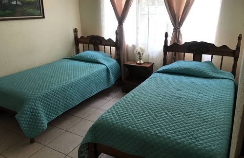 Residencial La Giralda Cama Y Desayuno | La casa del suizo