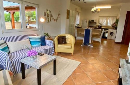 Pontejos Apartamento | La Casuca del Postillo (Bajo con jardín y piscina)