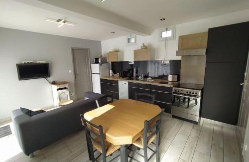 Jullouville Casa | La Chaloupe gites de mer