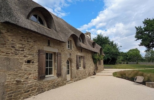 Camors Casa | La Chaumière Idyllique