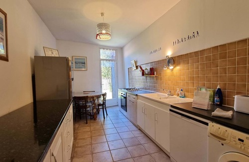 Saint-Just-Luzac Casa | La Chaumiere Gite 1 chambre