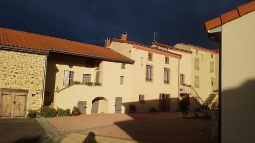 Saint-Remy-de-Chargnat Cama Y Desayuno | La chenevière