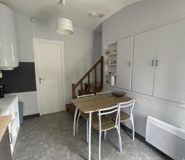 Eguzon-Chantome Apartamento | La clé des champs