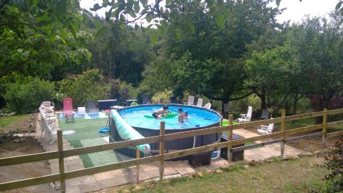 Saint-Genest Casa | La Clef De Voute Amethyste