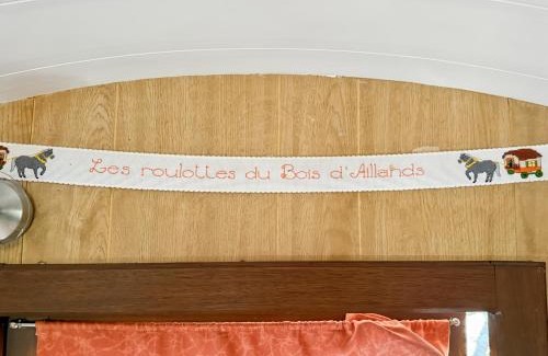 Saint-Pantaleon-de-Lapleau Otro | La Corrèze en Roulotte, 3pers
