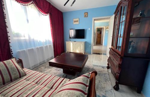 Central Serbia Casa | La Corte Delle Rose UB