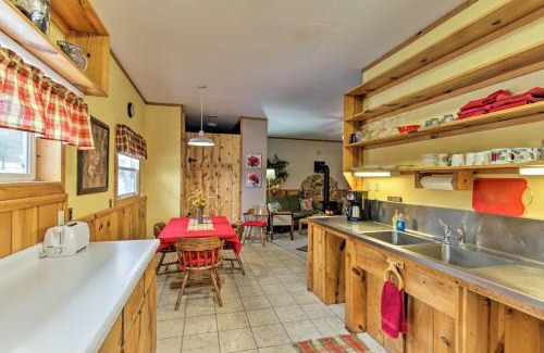 Mindoro Casa | La Crescent Cottage on Minnesota Bluffs with View!