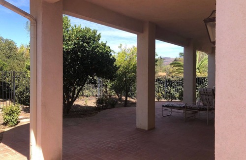 Murrieta Casa | La Cresta guest house with mountain views