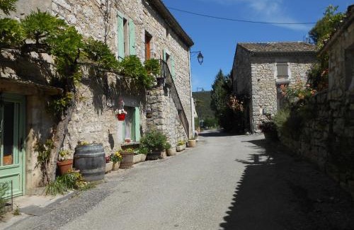 Saint-Maurice-d'Ibie Cama Y Desayuno | La Dame Blanche