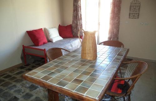 Saint-Maurice-d'Ibie Cama Y Desayuno | La Dame Blanche