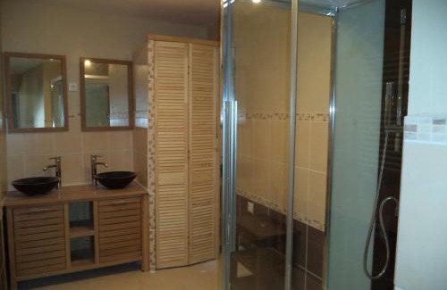 Saint-Maurice-d'Ibie Cama Y Desayuno | La Dame Blanche