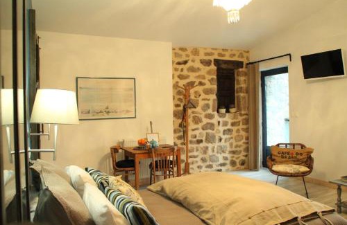 Chirols Cama Y Desayuno | La Demeure des Maitres